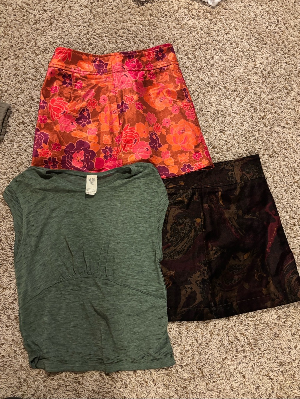 Free People XS Floral Orange Pink Mini Skirt & Black Paisley Mini Skirt & MedTee